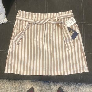 Mid rise preppy tie waist skirt
